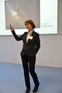 FAU-Astrophysikerin Prof. Dr. Gisela Anton. (Bild: FAU/Boris Mijat)