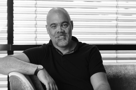 Zum Artikel "Nachruf: FAU-Professor und Direktor des MPL Jochen Guck verstorben"